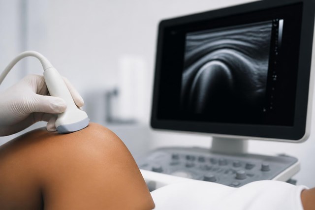 Elimine el dolor con lavado ecoguiado para tendinitis cálcica de hombro en Pontevedra - Imagen 1
