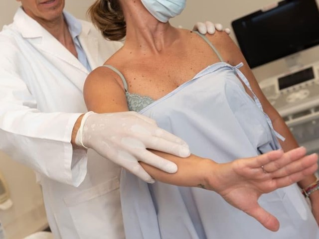 ¿Sientes un hormigueo en los dedos meñique y anular? Podrías tener el nervio cubital atrapado
